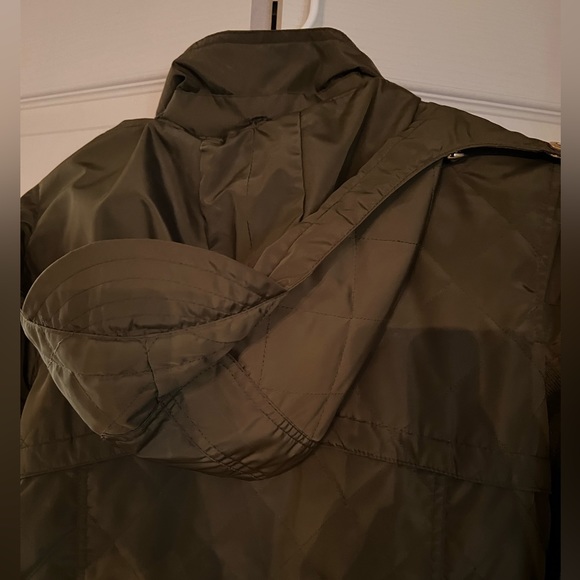 BCBG coat - Picture 7 of 9